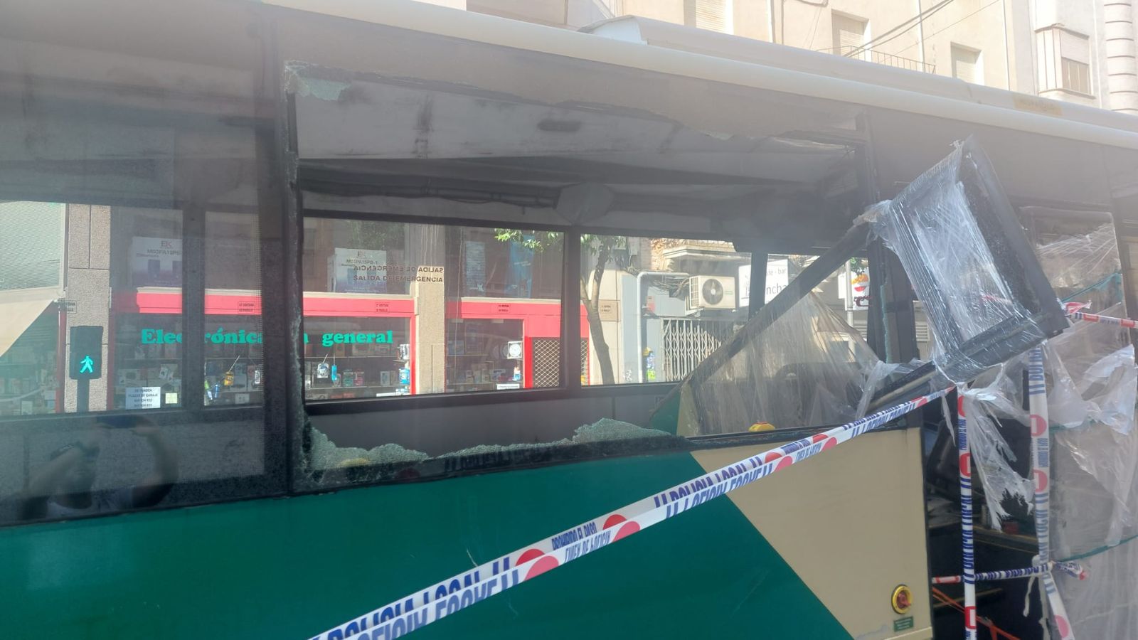 Autobús en la Calle Amargura (5).jpeg