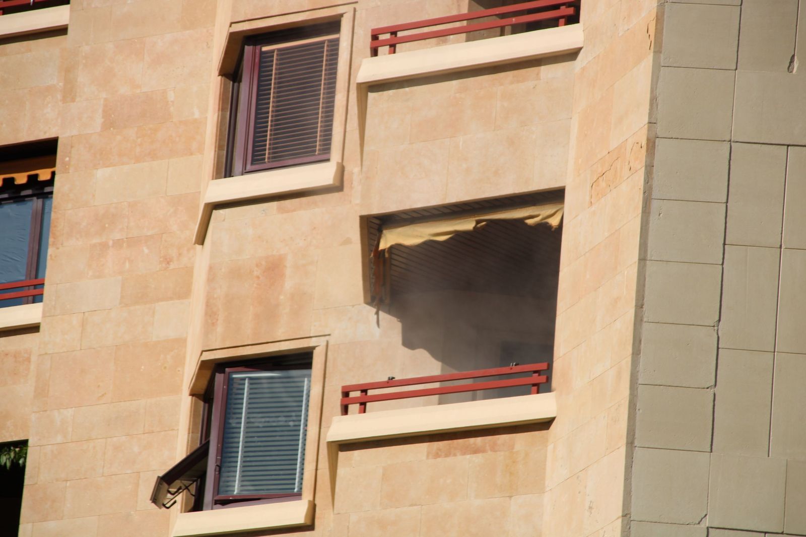 Incendio en una vivienda de la Puerta de Zamora