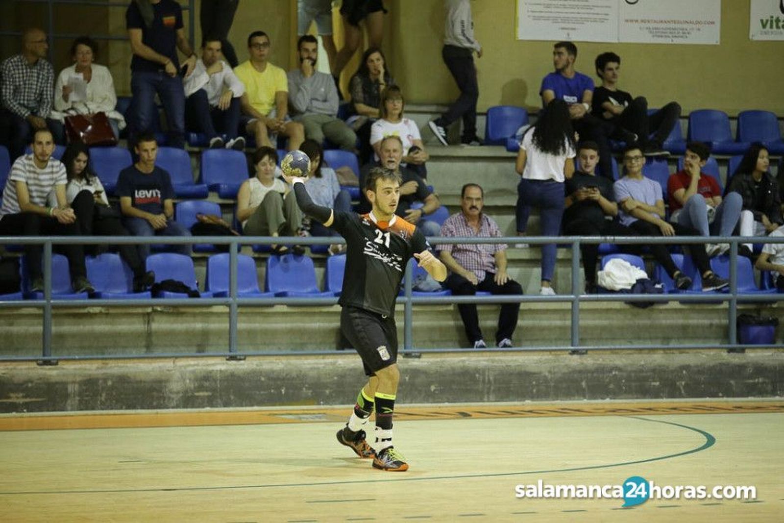 FER ABAJO CAFÉS TOSCAF