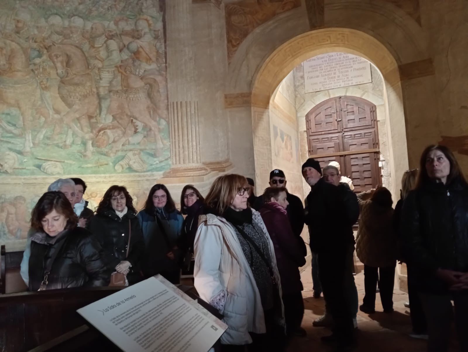 Visitantes en el Castillo de los Duques de Alba durante Semana Santa