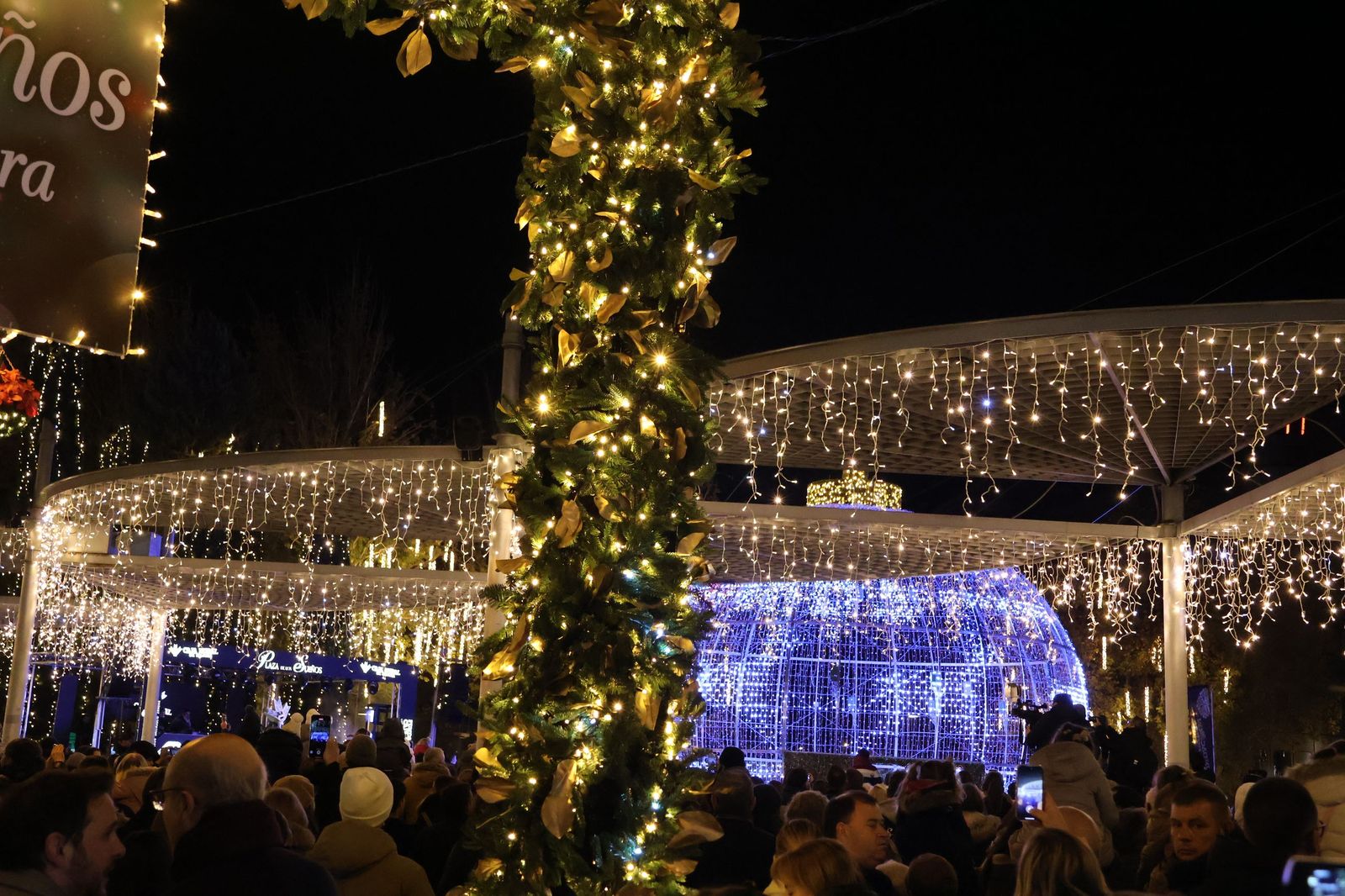 Encendido de la Plaza de los Sueños 2025 (8).JPG