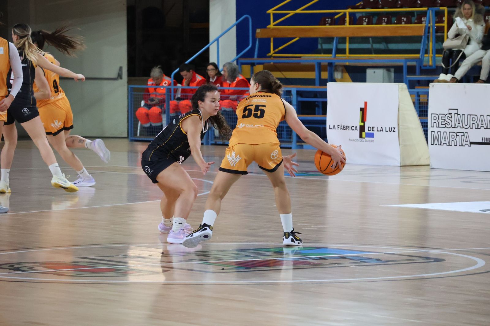 Partido entre CD Zamarat y Cajasol Baloncesto Sevilla