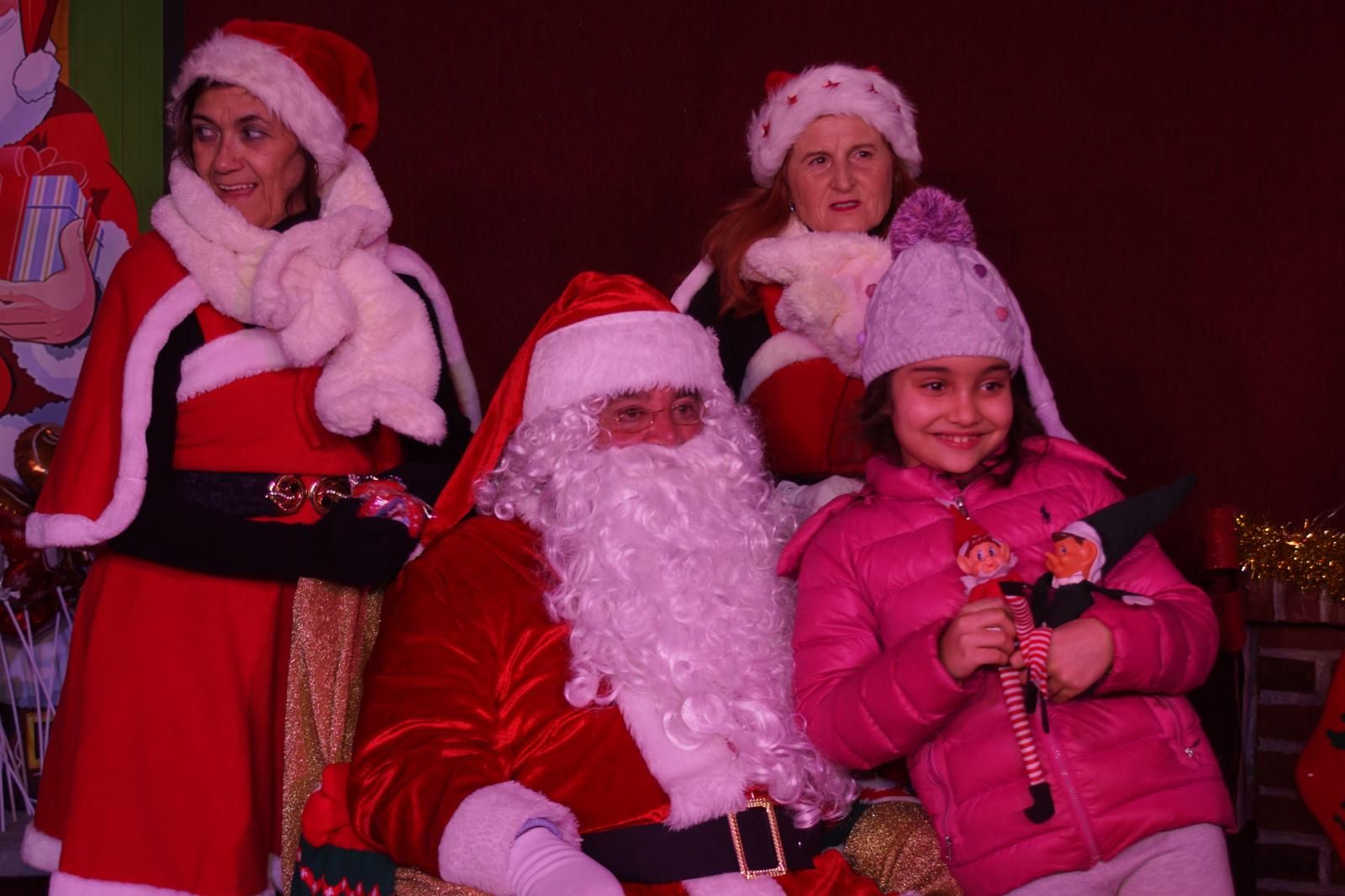 El Encinar recibe la visita de Papa Noel