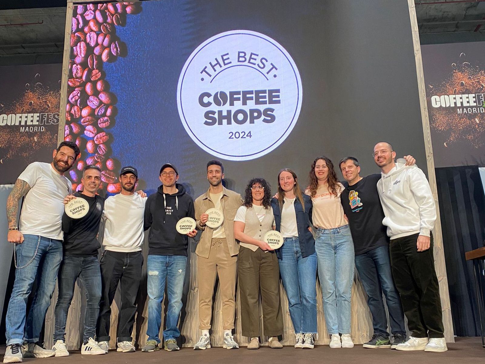 La cafetería zamorana 'Venga Va' de Óscar Alonso, quinto por la izquierda, reconocida como una de las mejores de España.