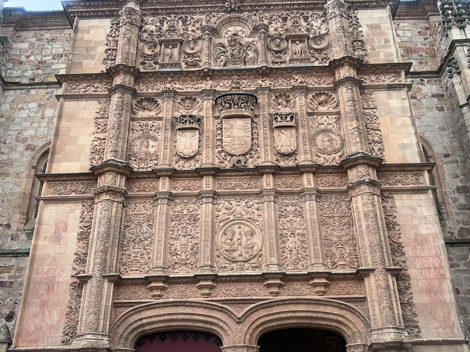 Fachada de la Universidad de Salamanca. Foto de archivo