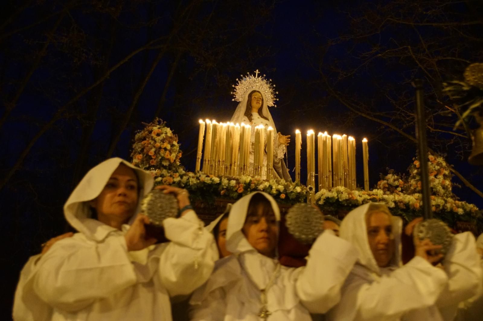 María Nuestra Madre y el Cristo del Amor y de la Paz en la procesión de la Semana Santa 2026 en Salamanca