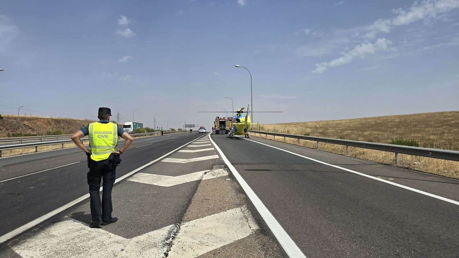 Un accidente entre dos camiones deja una persona inconciente en la A-62