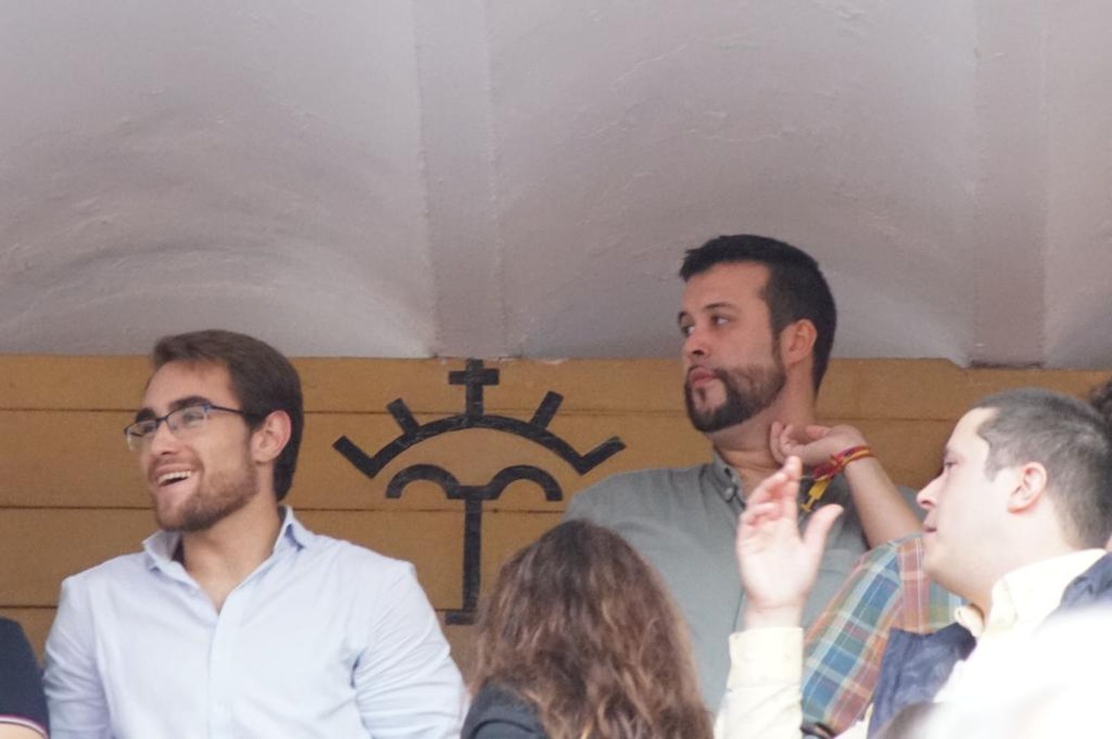 tendidos-de-la-glorieta-durante-la-corrida-de-garcia-y-olga-jimenez-57