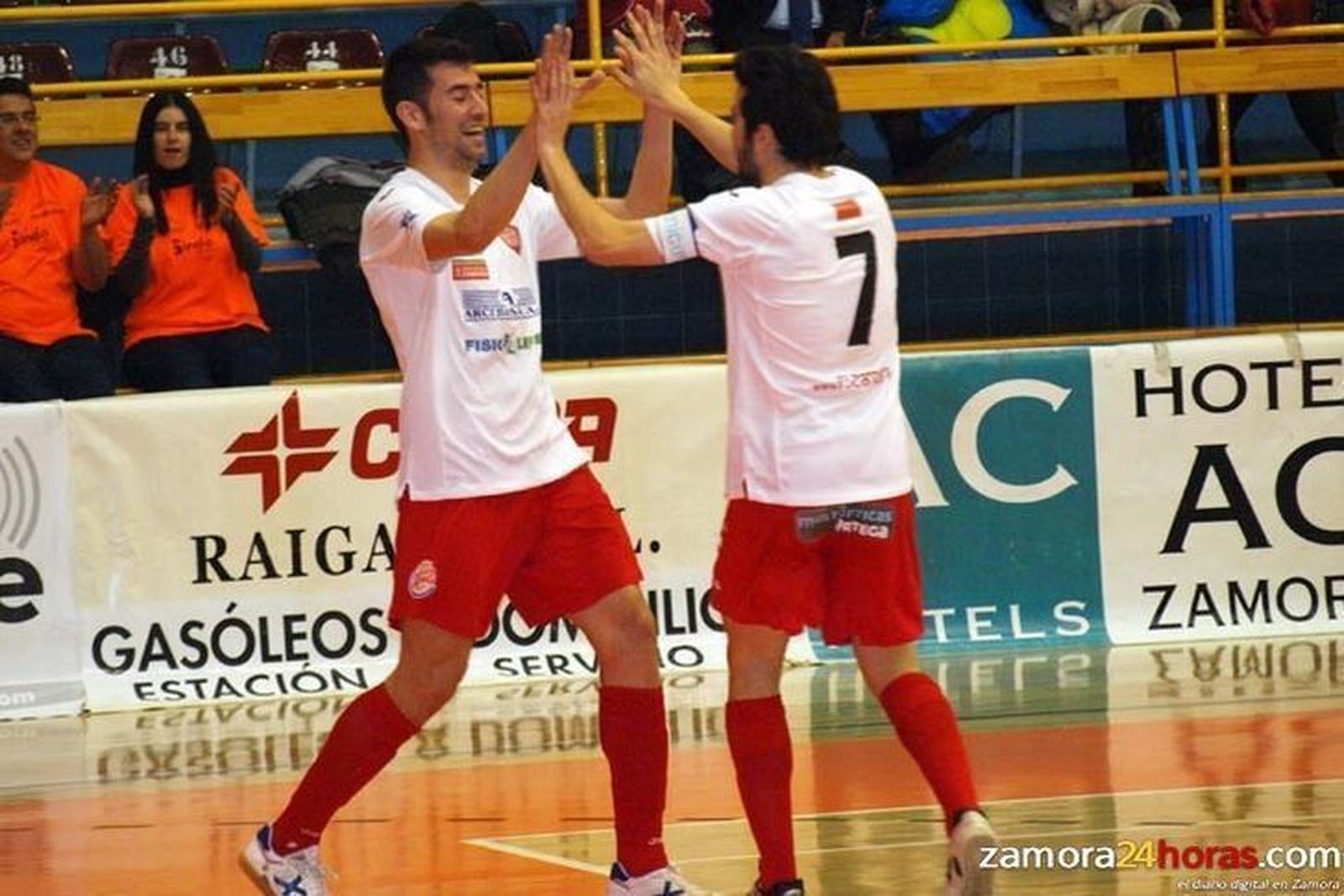 El Arcebansa Fisiolife Zamora asalta Noia y vence por 2-3