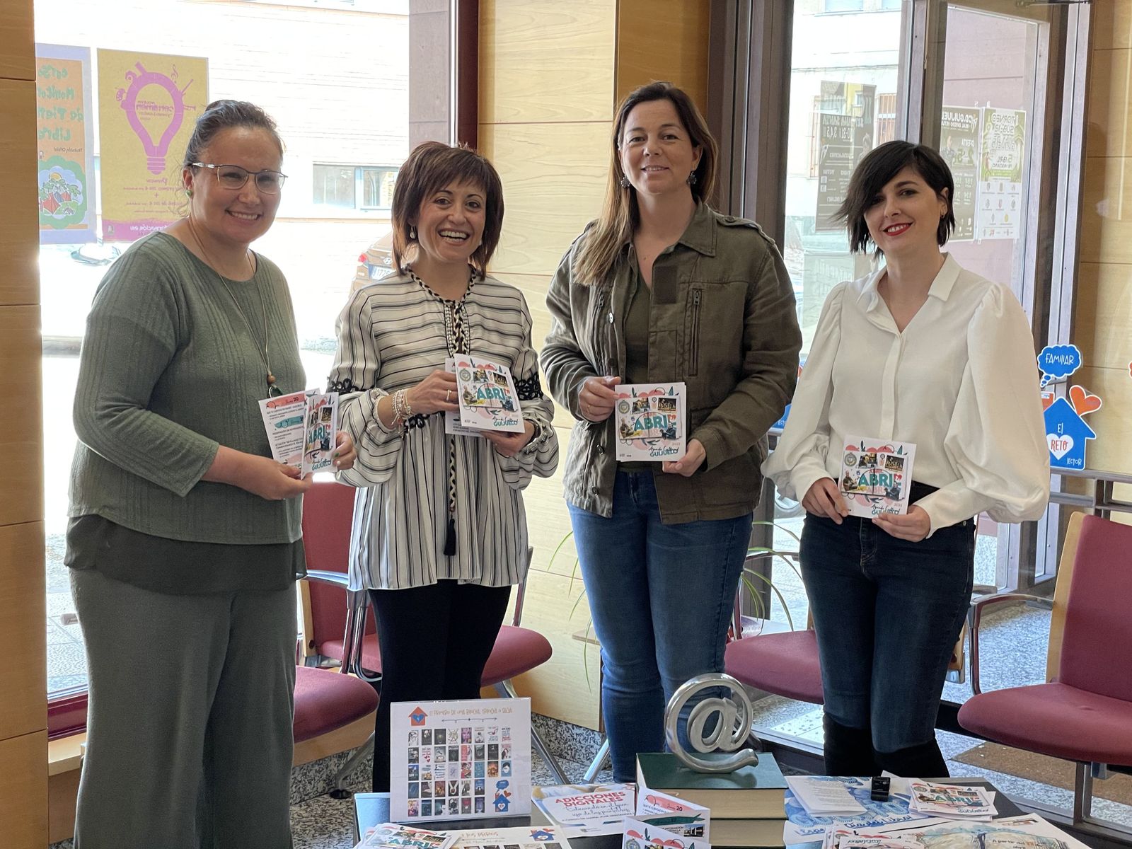 Presentación actividades culturales en abril