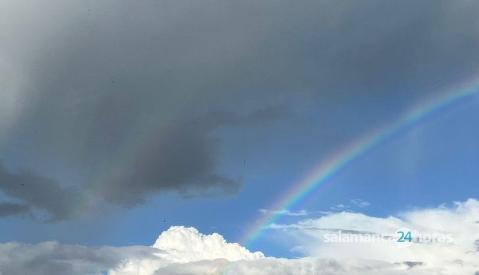 Doble arcoíris tras la tormenta en el alfoz de Salamanca capital 