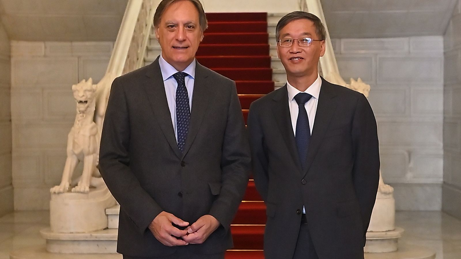Carbayo recibe al embajador de China en España, Yao Jing