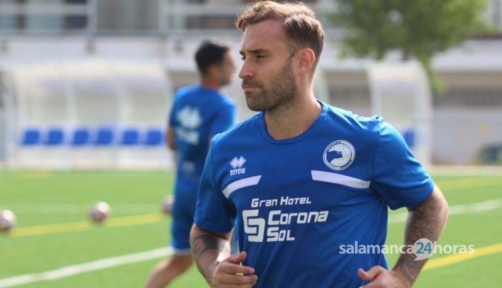 Gorka Santamaría, en una sesión de entrenamiento con Unionistas | FOTO ANDREA MATEOS