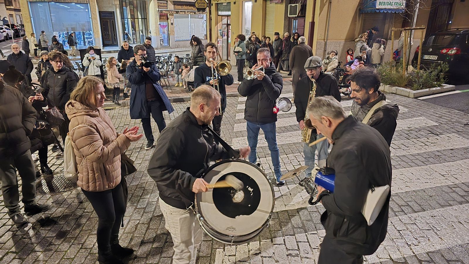 Entierro de la Sardina en el Barrio del Oeste