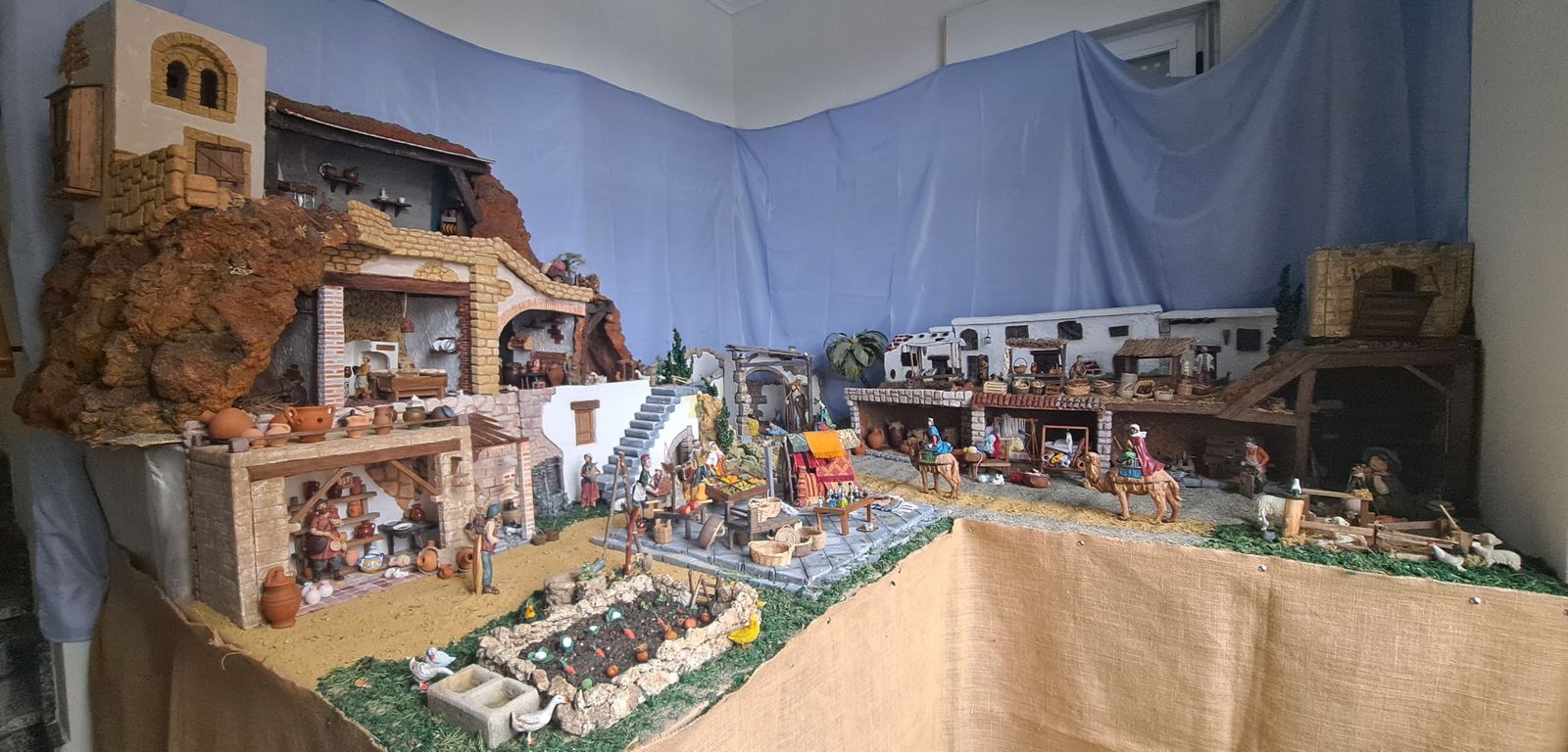 E.H.C. - Belén situado en una vivienda de Villares de la Reinta (3).jpg