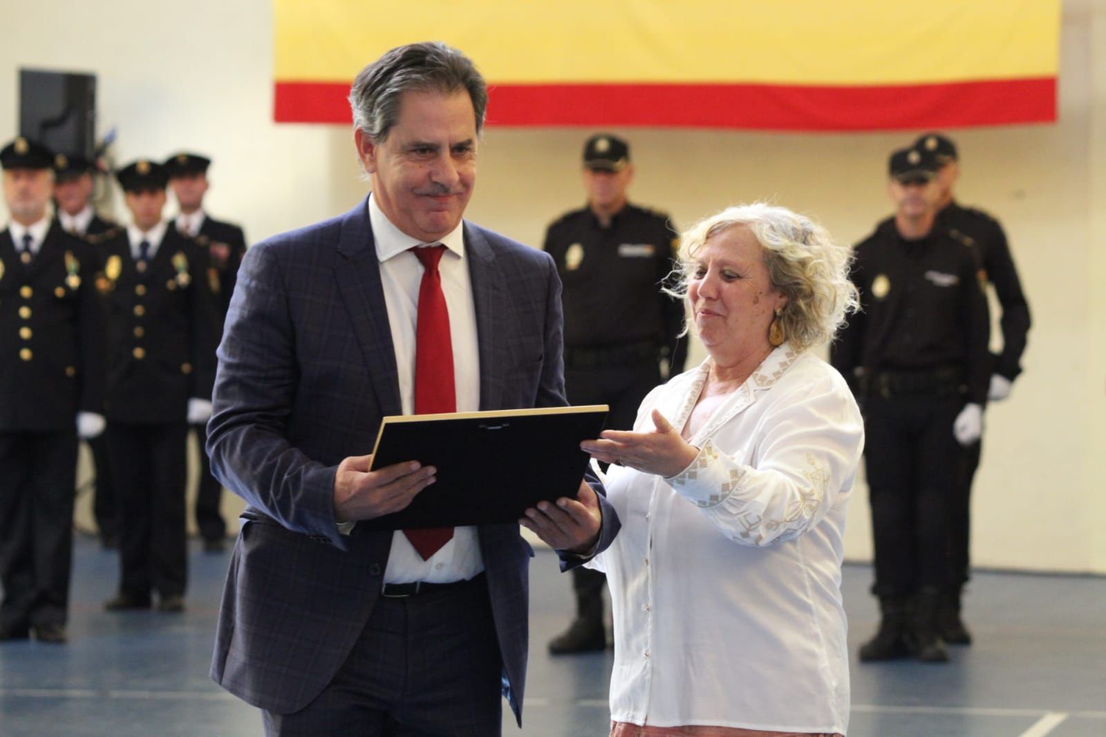 la-policia-nacional-de-salamanca-los-angeles-custodios-71