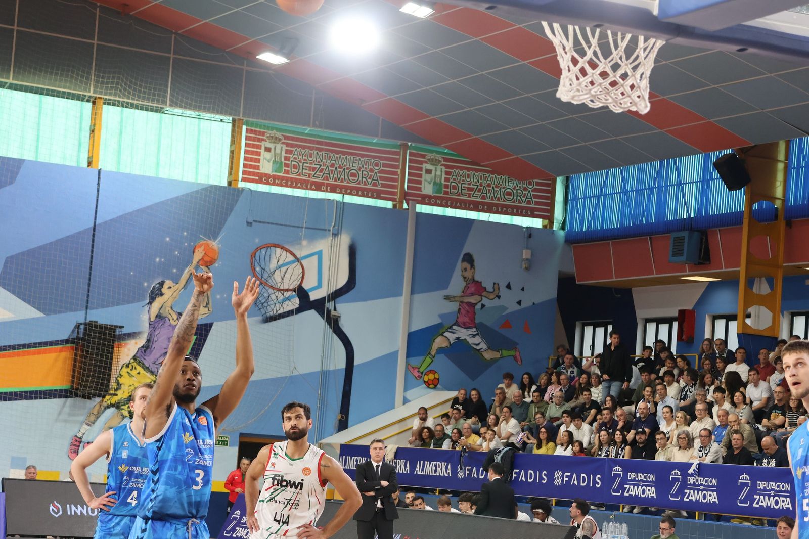 GALERÍA | El encuentro entre el CB Zamora y el Mallorca Basket, en imágenes