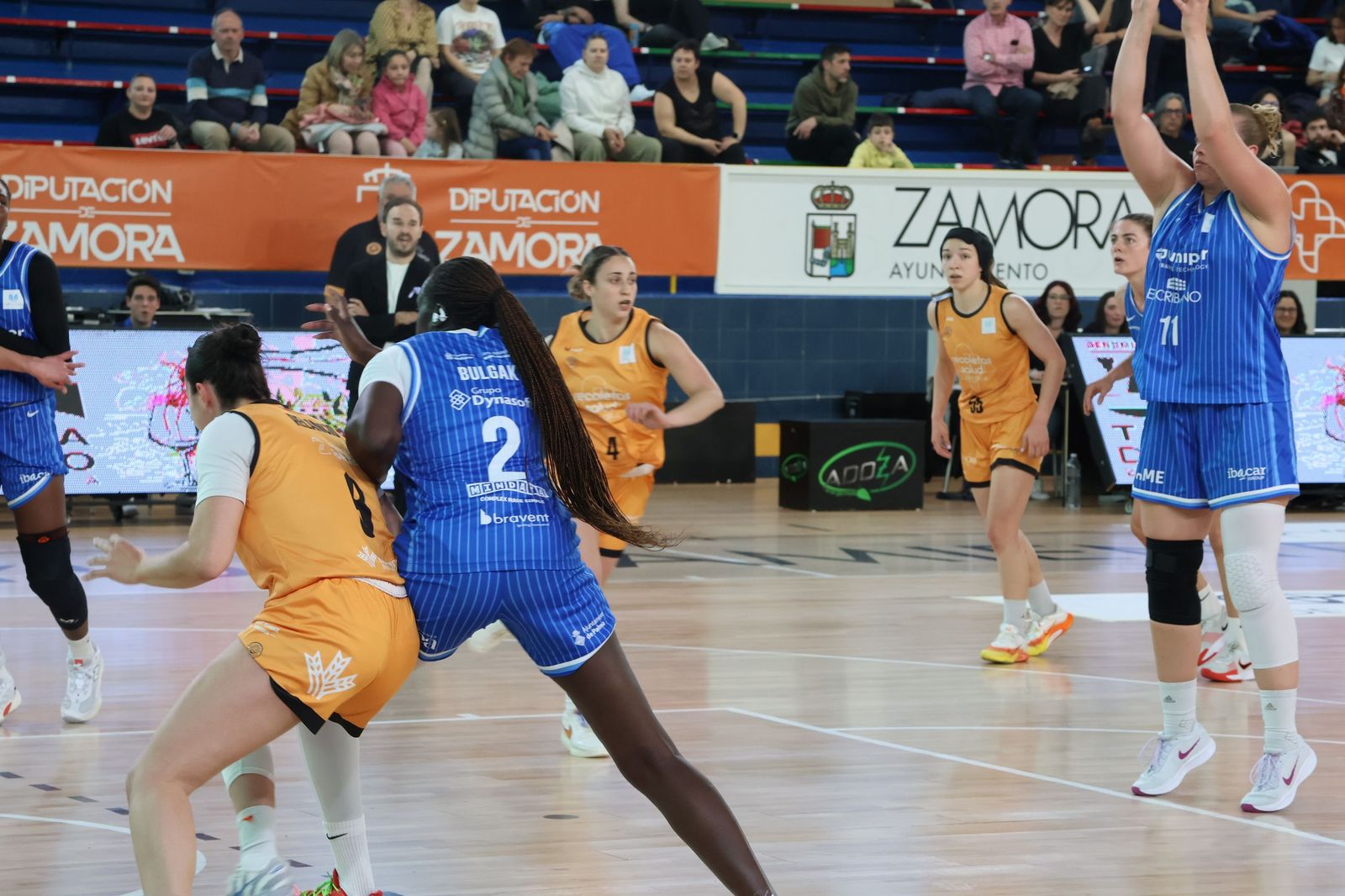 GALERÍA | El encuentro entre el CD Zamarat y el Azul Marino Mallorca, en imágenes