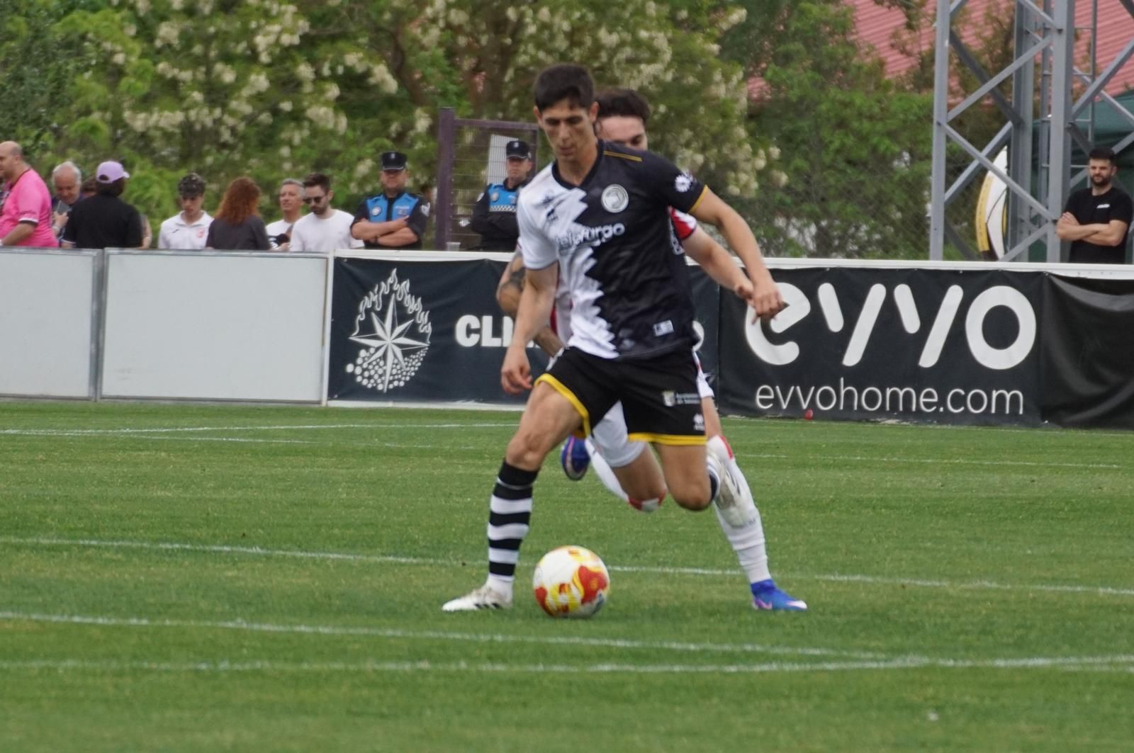 Unionistas – Bilbao Athletic. Estadio Reina Sofía