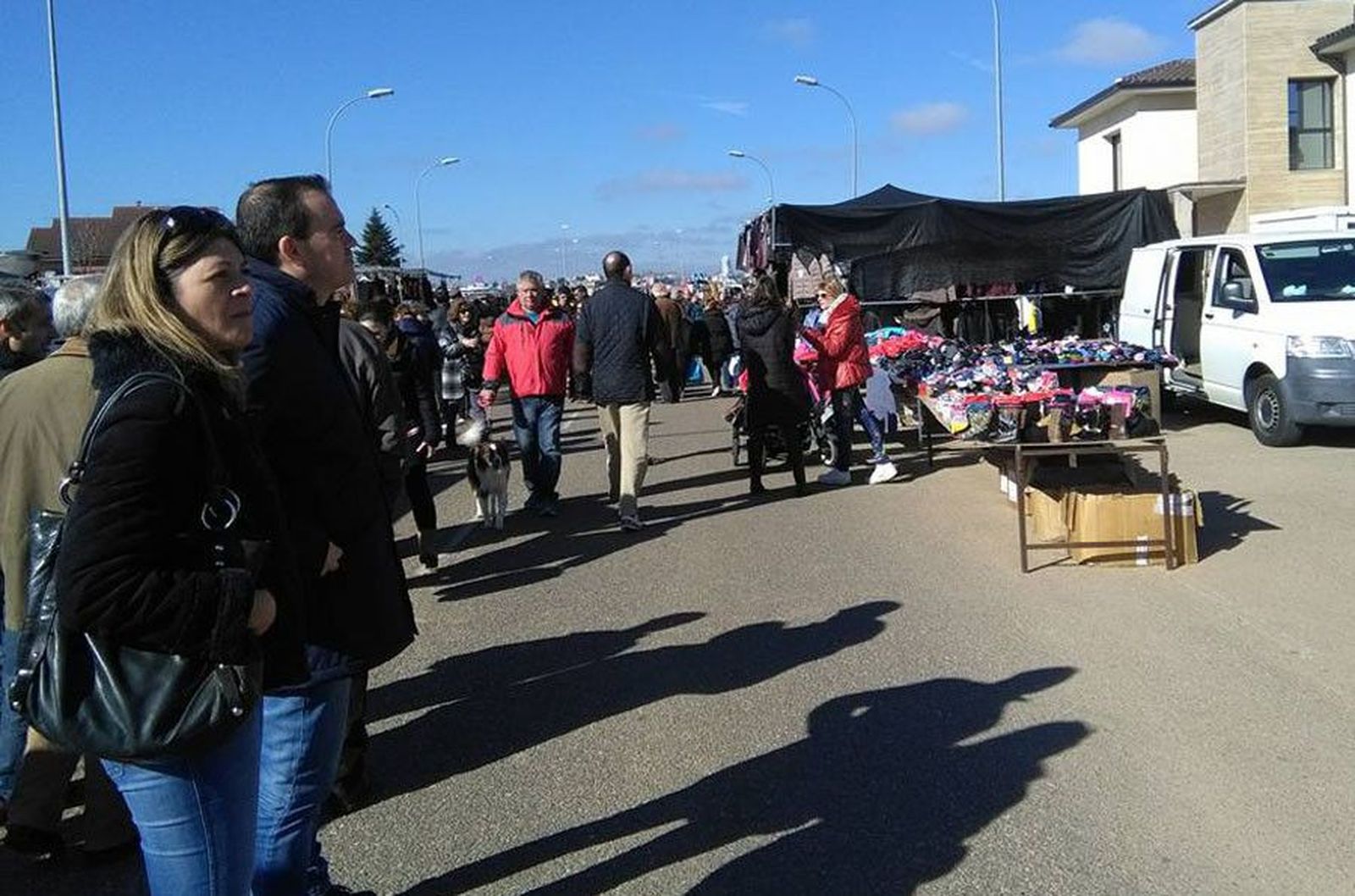 Ciudadanos Zamora visita mercadillo Alto de los Curas (21 2 2017)