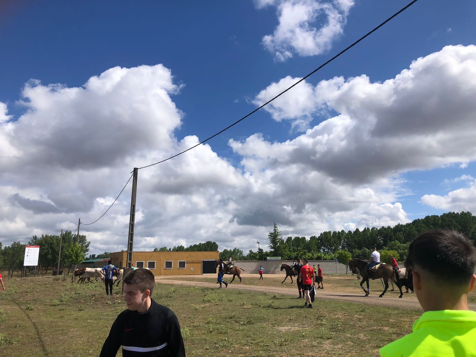 encierro-a-caballo-en-sancti-spiritus-4