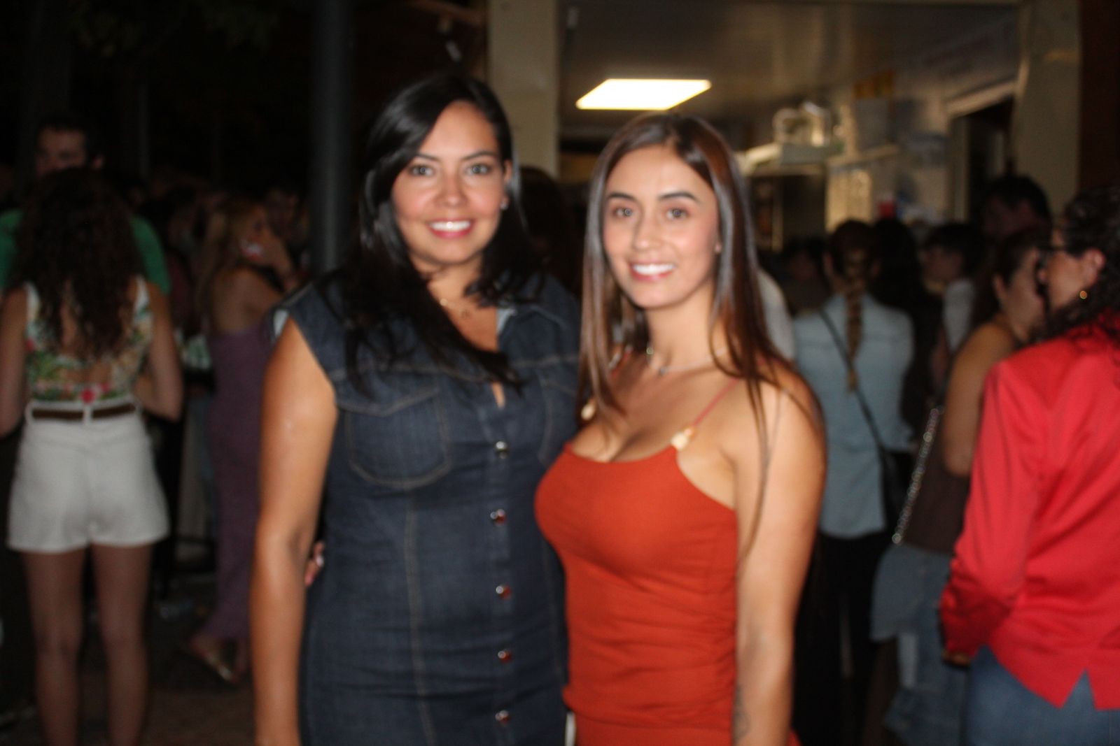 La Feria de Día se llena en la tarde-noche de este viernes, punto de partida del fin de semana