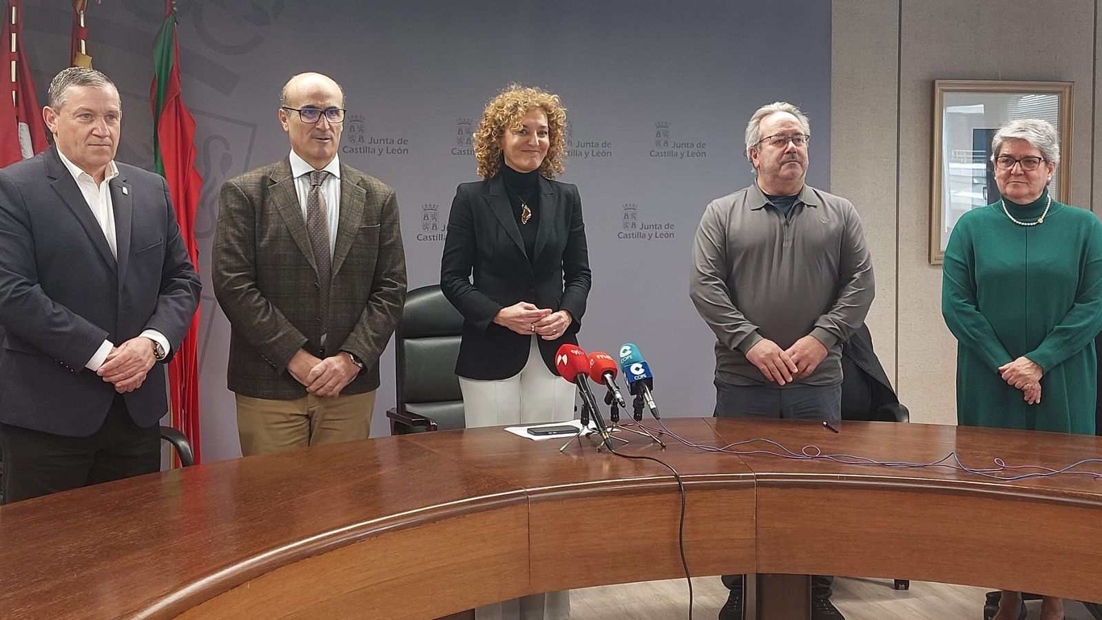 María Pardo, junto a representantes institucionales, detalla los avances en las obras del Museo de Semana Santa