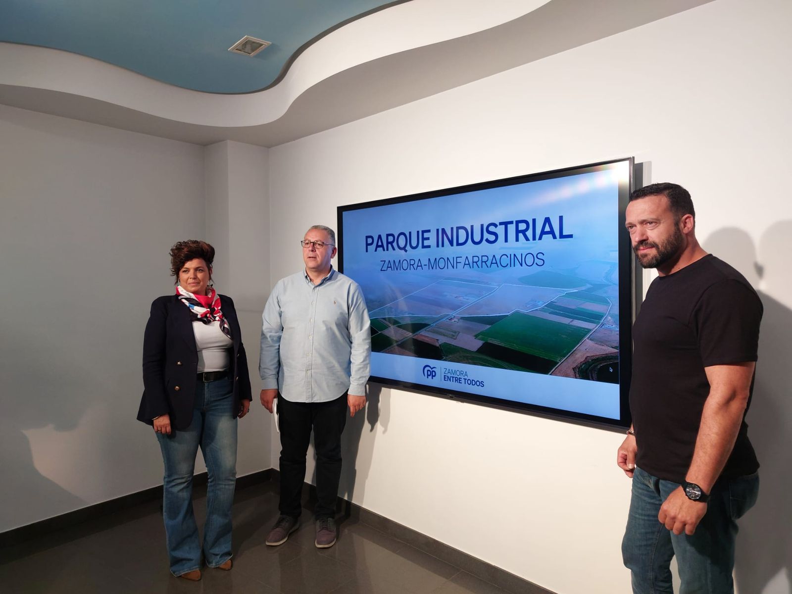 Beatriz Lozano, Jesús María Prada y Manuel Marín