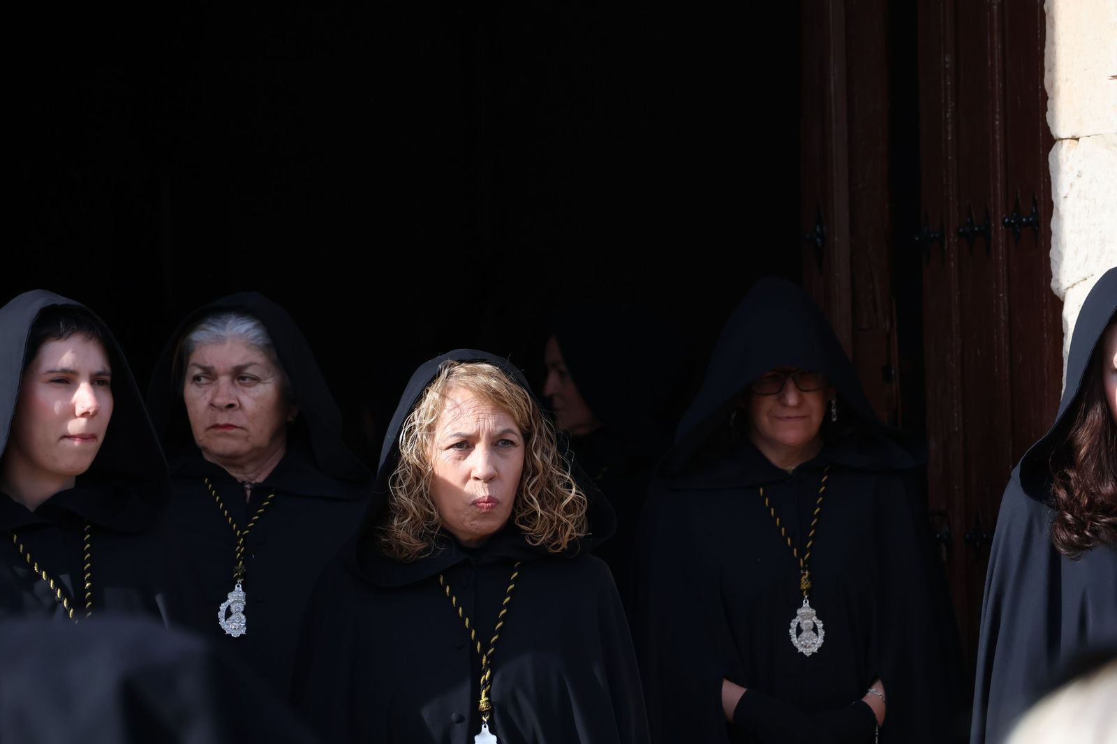 Revive las imágenes de la procesión del Santo Entierro en Fuentesaúco