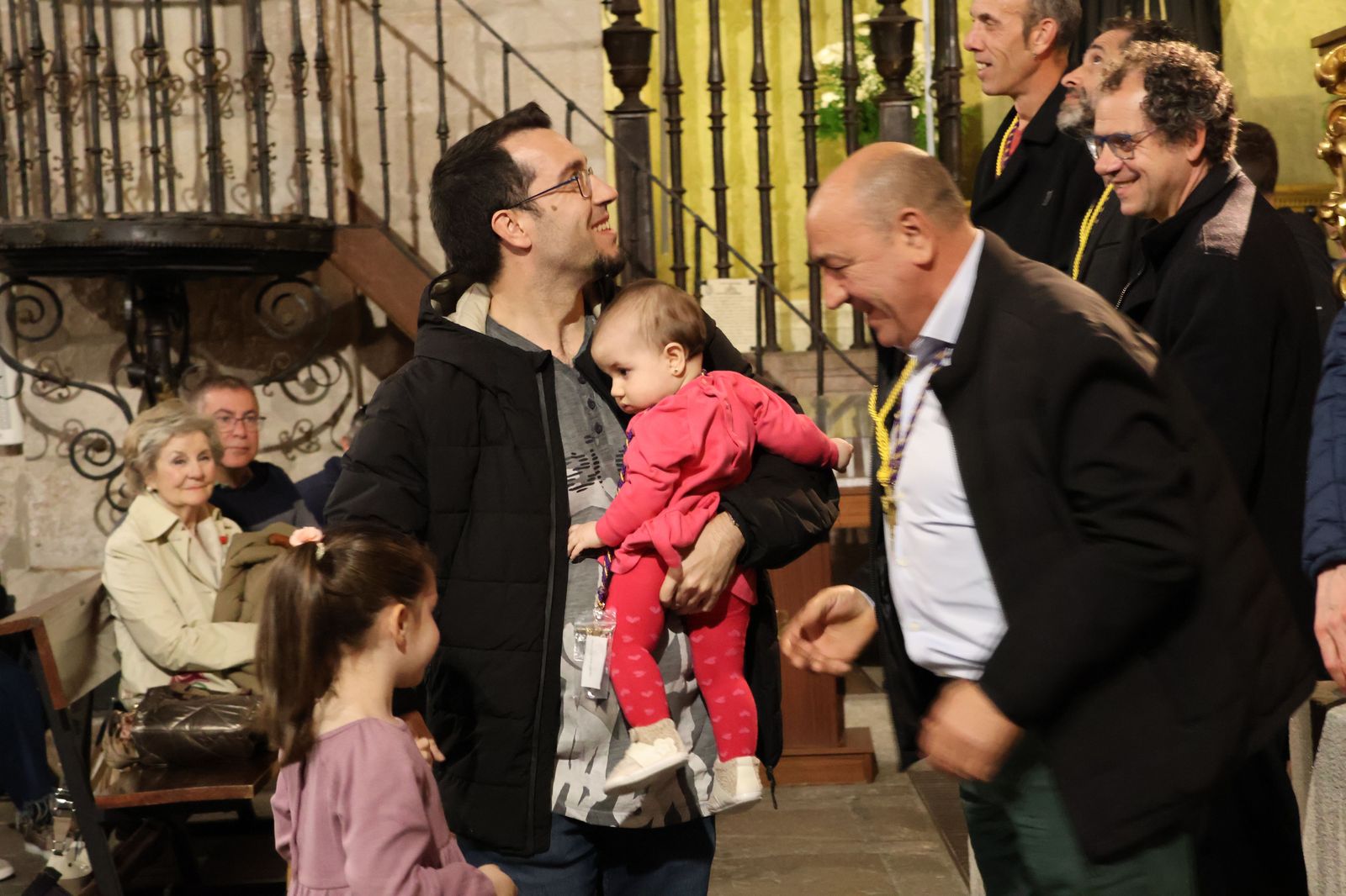 entrada-de-nuevos-hermanos-de-la-vera-cruz-32