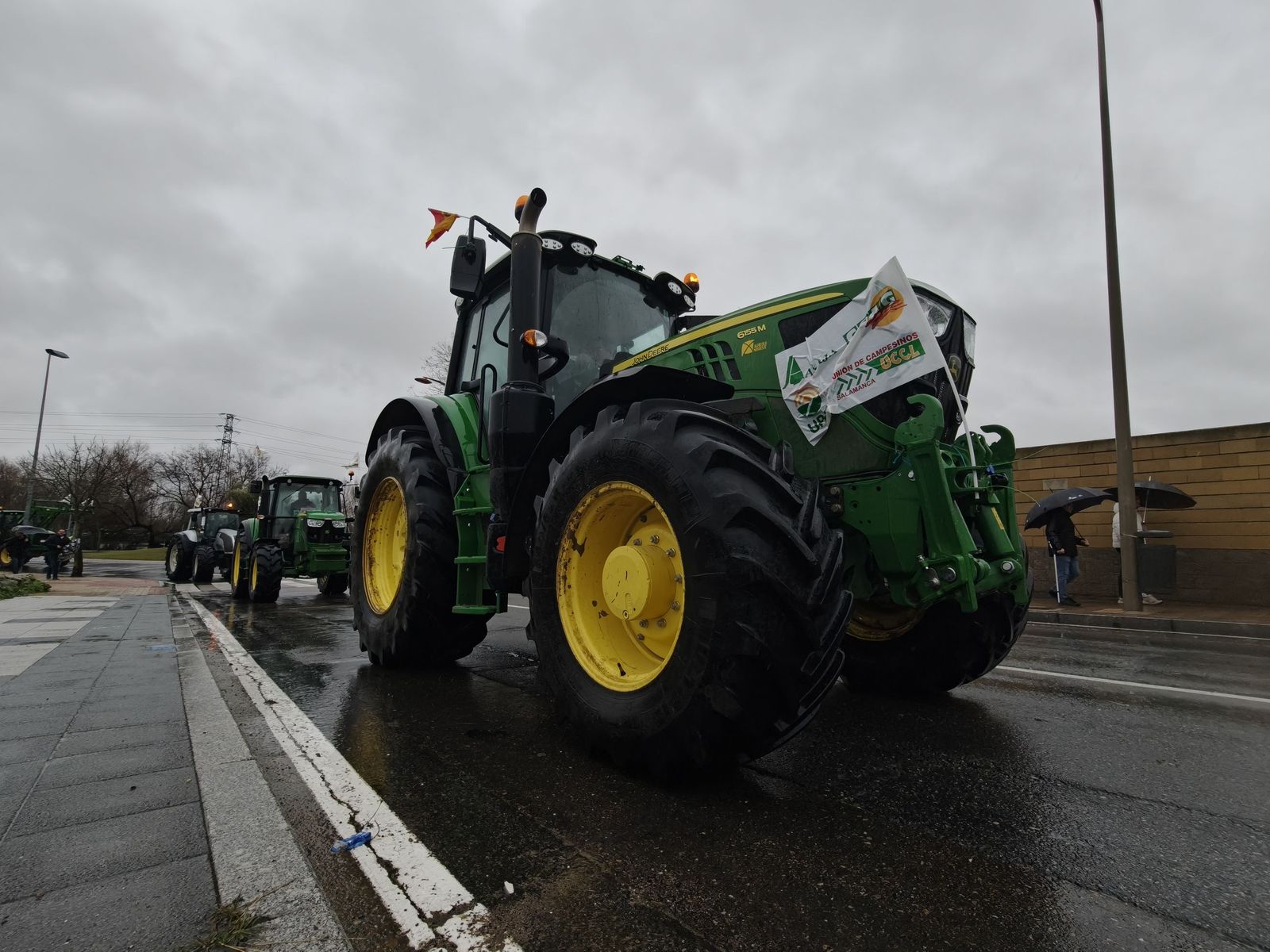 En imágenes la marcha con tractores y vehículos de campo en Salamanca en protesta contra Mercosur