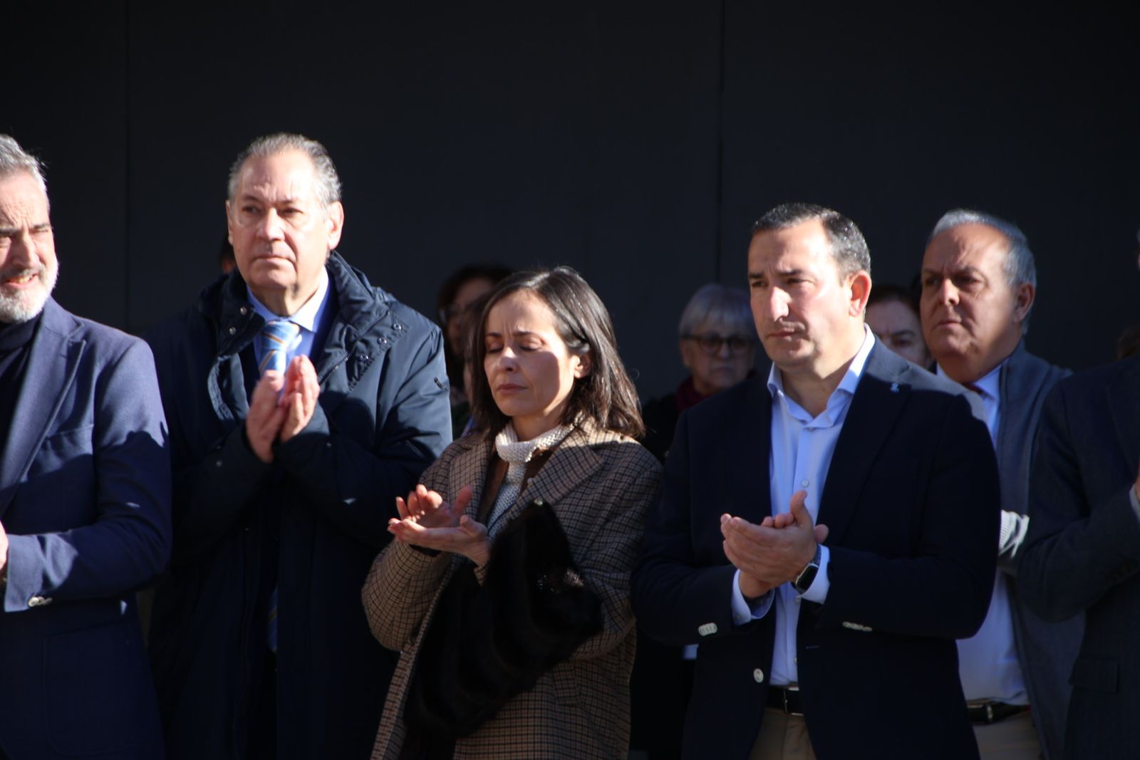 El presidente de la Junta de Castilla y León, Alfonso Fernández Mañueco, participa en el minuto de silencio por el caso de violencia machista en Miranda de Ebro
