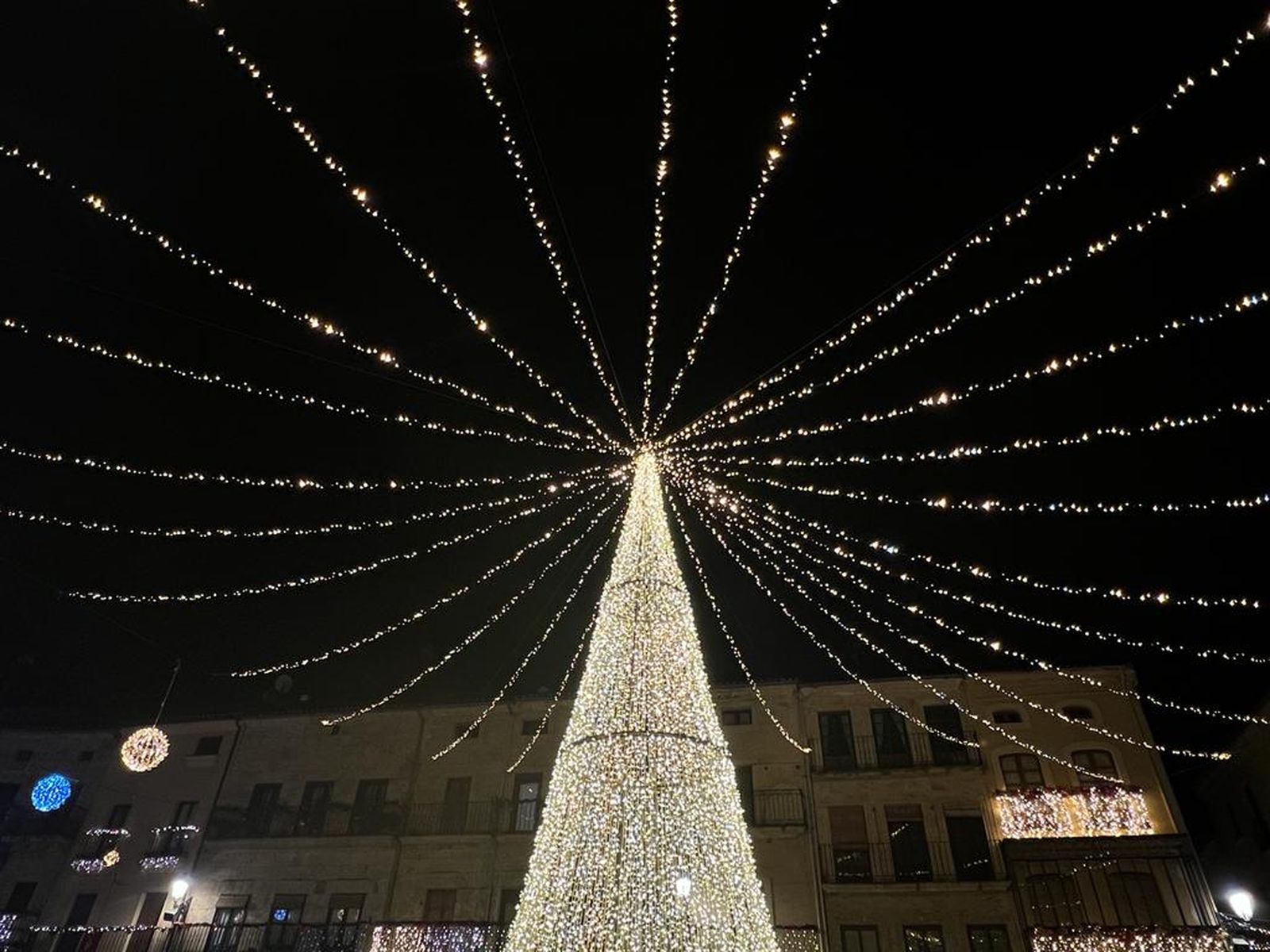 decoracion-navidena-en-ciudad-rodrigo-2023-fotos-s24h-3