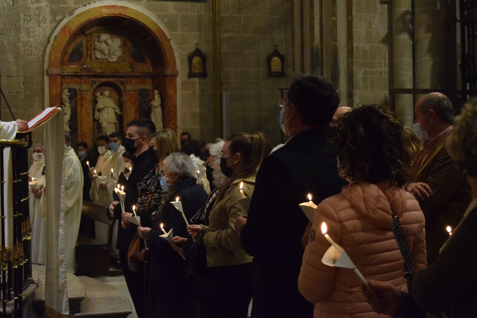vigilia-pascual-en-la-catedral-de-zamora-2