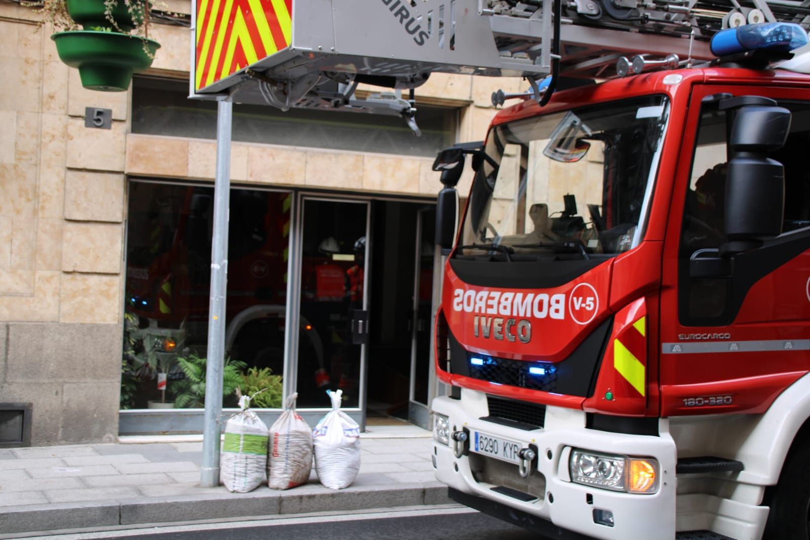 whatsapp-image-2024-02-16-at-11-43-34-2