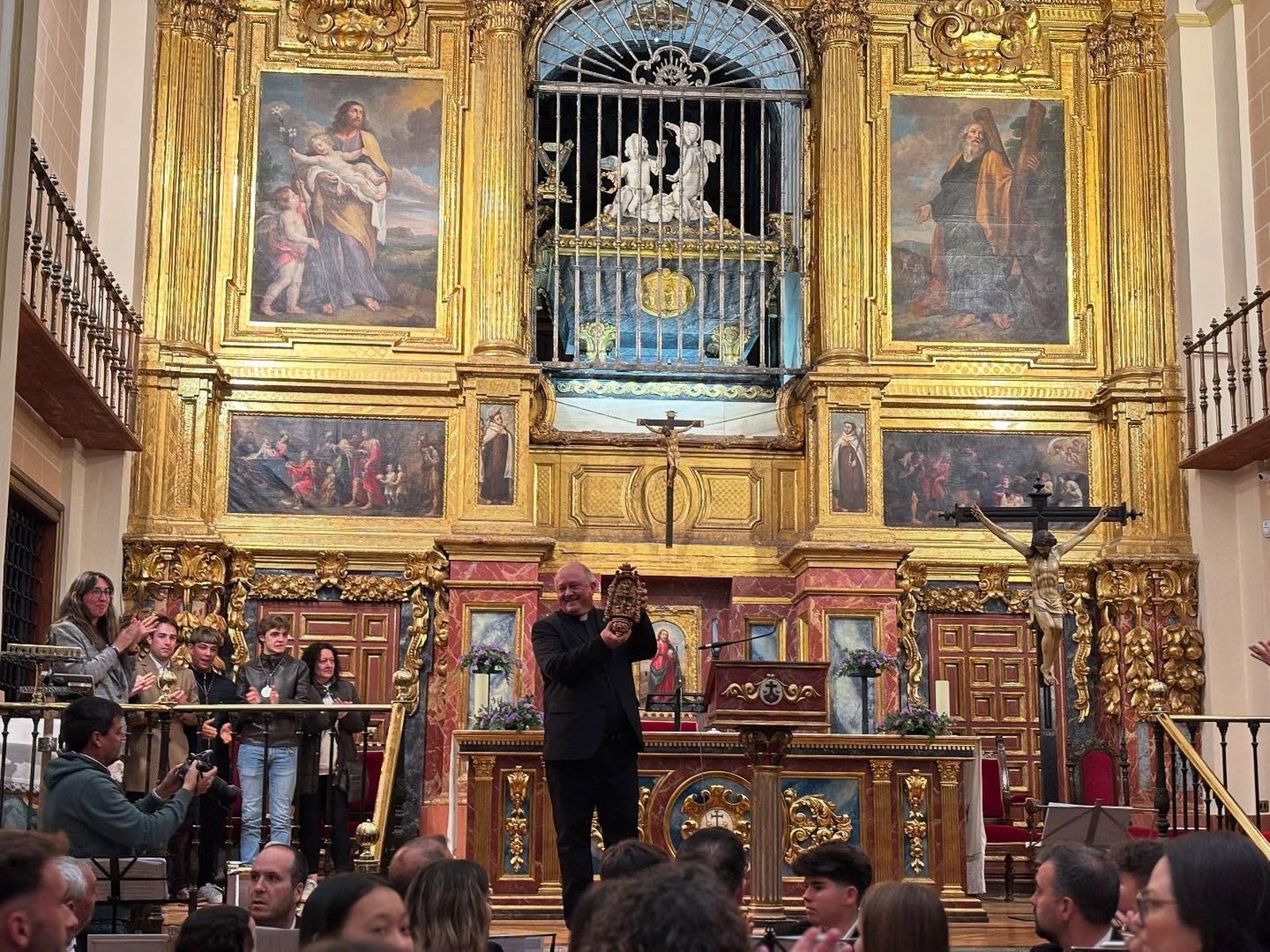 Banda de Música Alba de Tormes, Semana Santa 2025, Viernes de Dolores. Vídeo Ayto. Alba de Tormes
