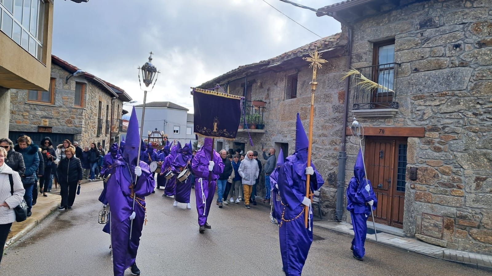 Semana Santa Mombuey.