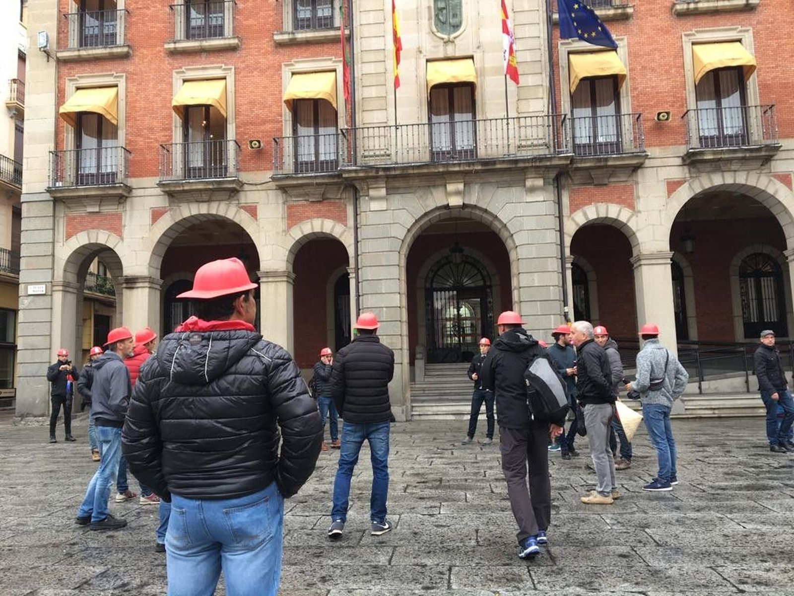 WhatsApp Image 2018 10 15 at 12.37.15 (1)