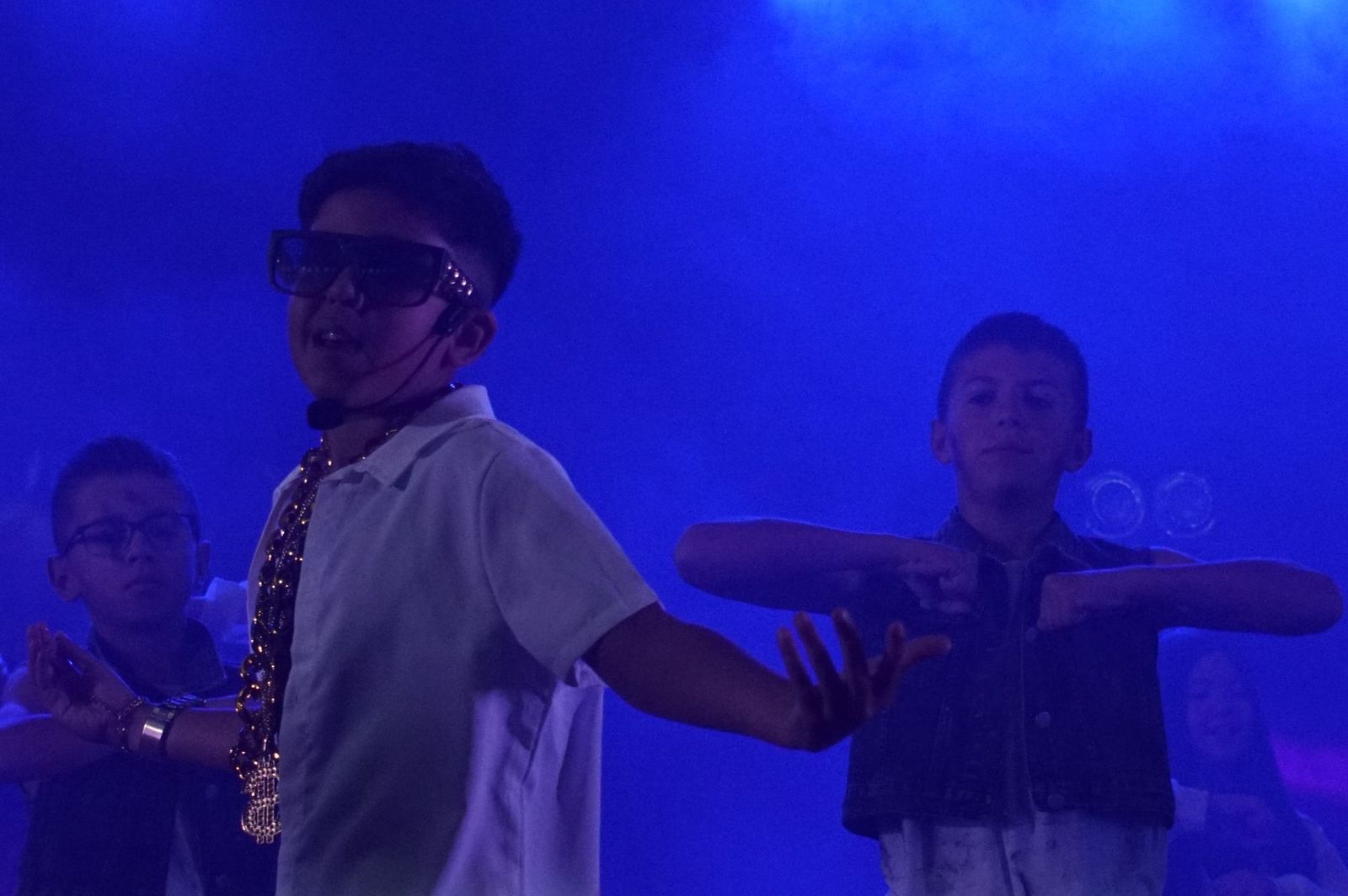 Emoción y creatividad en la primera cita del Play Back infantil en Alba de Tormes