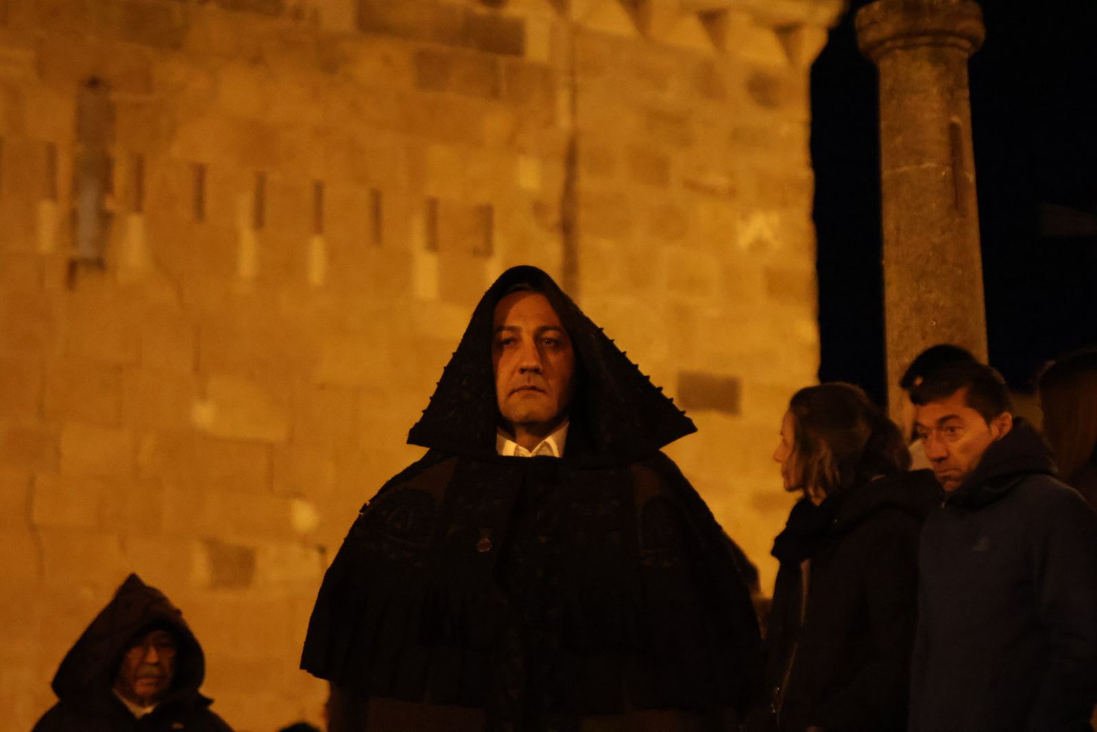 GALERÍA | Revive en imágenes la procesión de las Capas Pardas