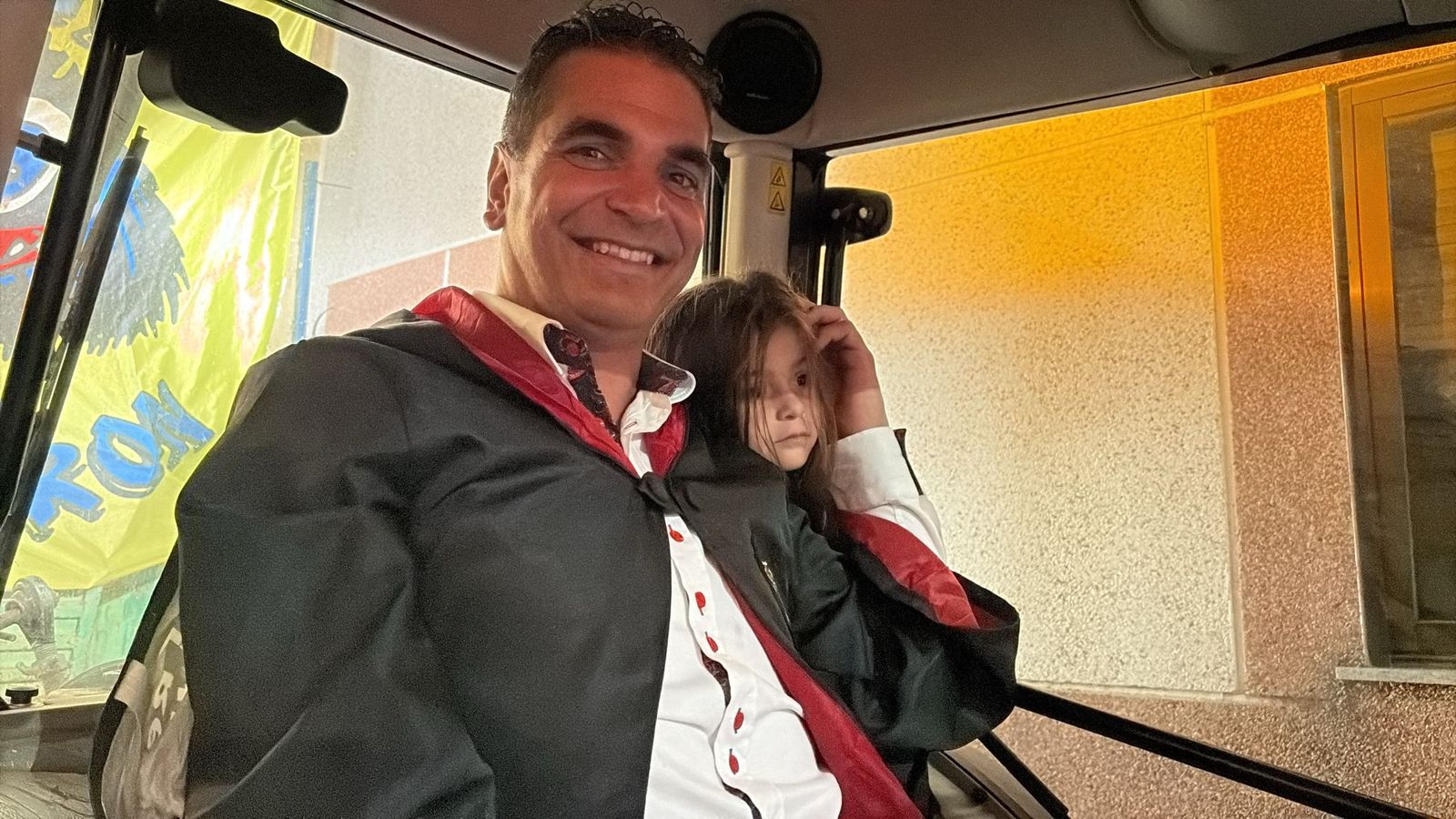 Desfile de carrozas en Pereña