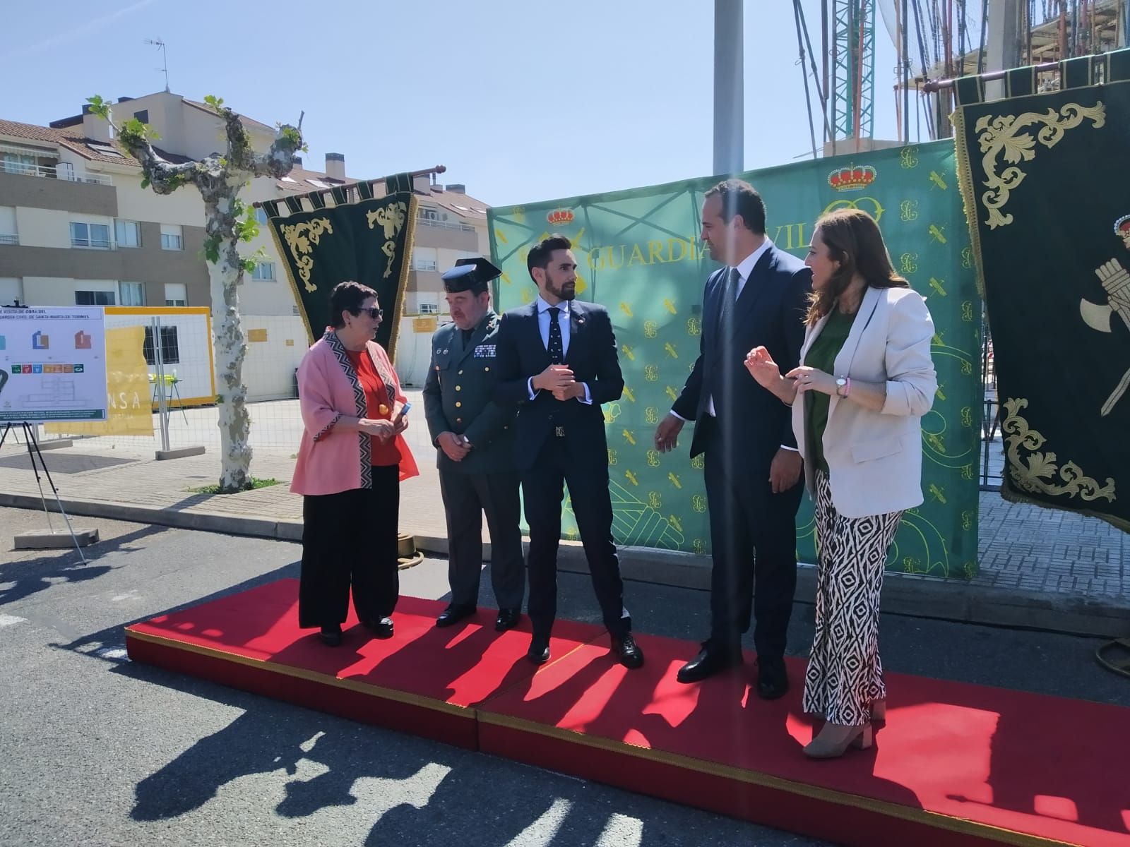 visita-secretario-de-estado-de-seguridad-al-cuartel-de-la-guardia-civil-de-santa-marta-12
