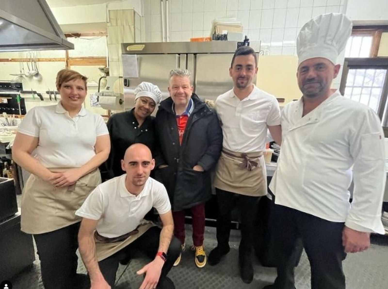 Alberto Chicote en su visita a Zamora junto al equipo del restaurante Hotel Vega