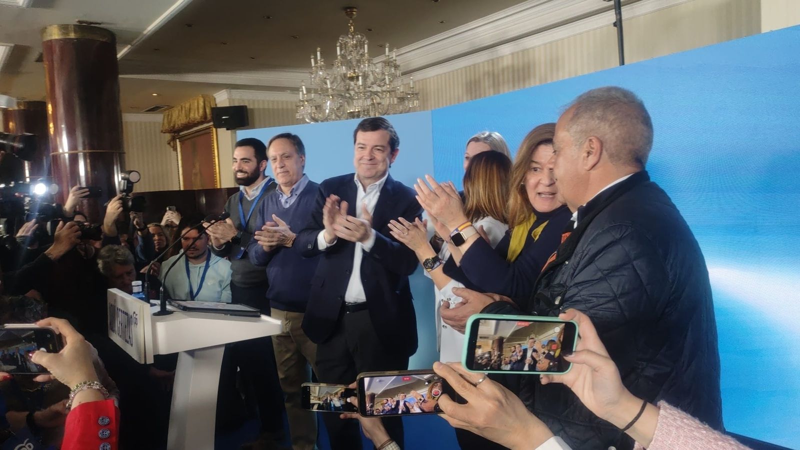 Mañueco celebra su triunfo en Salamanca en las Elecciones a las Cortes de Castilla y León 2026