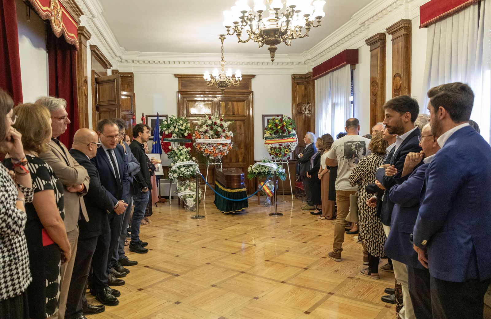 Despedida a Encarnación Pérez en la capilla ardiente. Foto de Susana Martín / ICAL