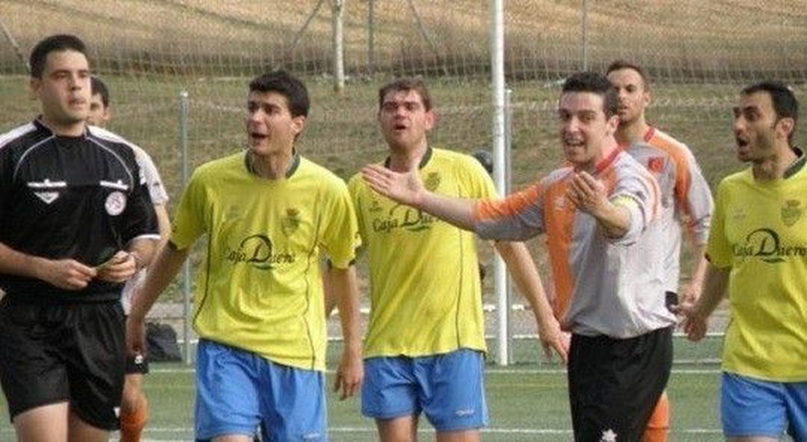 El Carbajosa derrota 2-0 al Monterrey