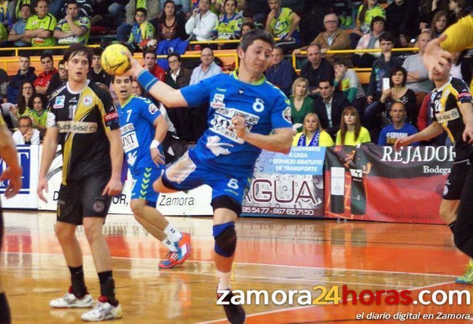 El MMT Seguros aguanta treinta y cinco minutos el potencial de Naturhouse