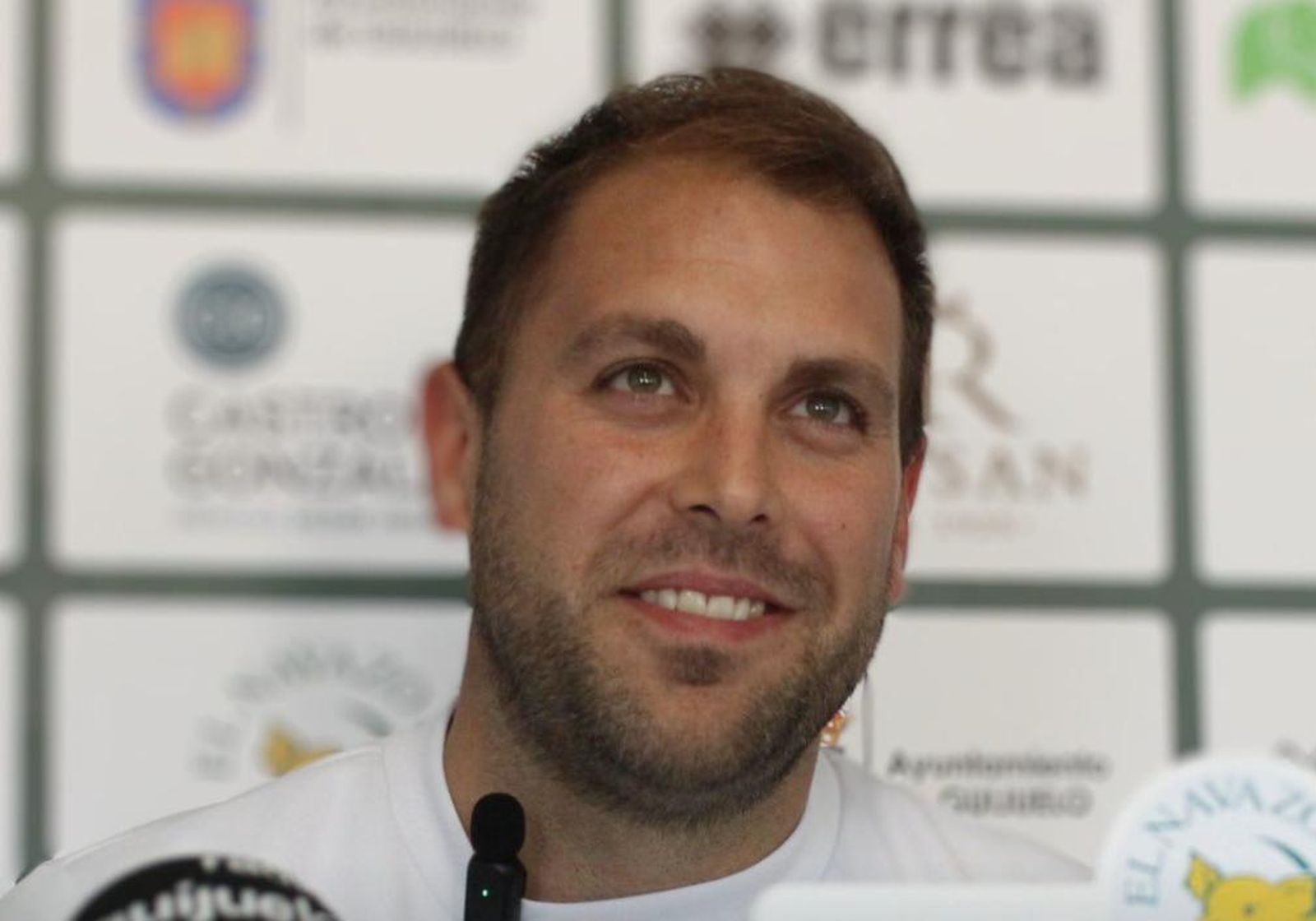 Alberto 'Chaquetin' en la rueda de prensa previa al partido del Guijuelo contra el Ourense.