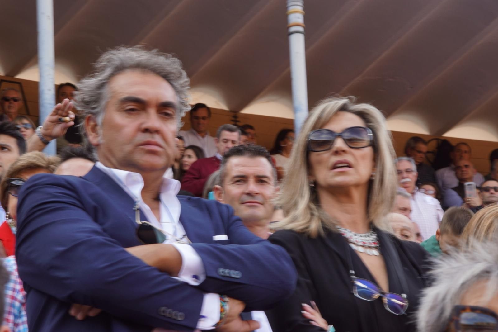 resumen-fotografico-del-ambiente-en-los-tendidos-de-la-glorieta-durante-la-corrida-concurso-22-de-septiembre-fotos-juanes-53