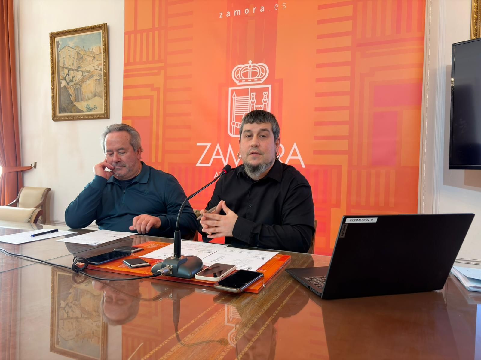 Un instante de la rueda de prensa